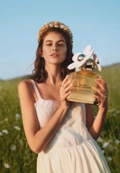 MARC JACOBS DAISY 30ml 13 MARC JACOBS DAISY 30ml -Outlet PARFUMSETS Store unnamed file 209